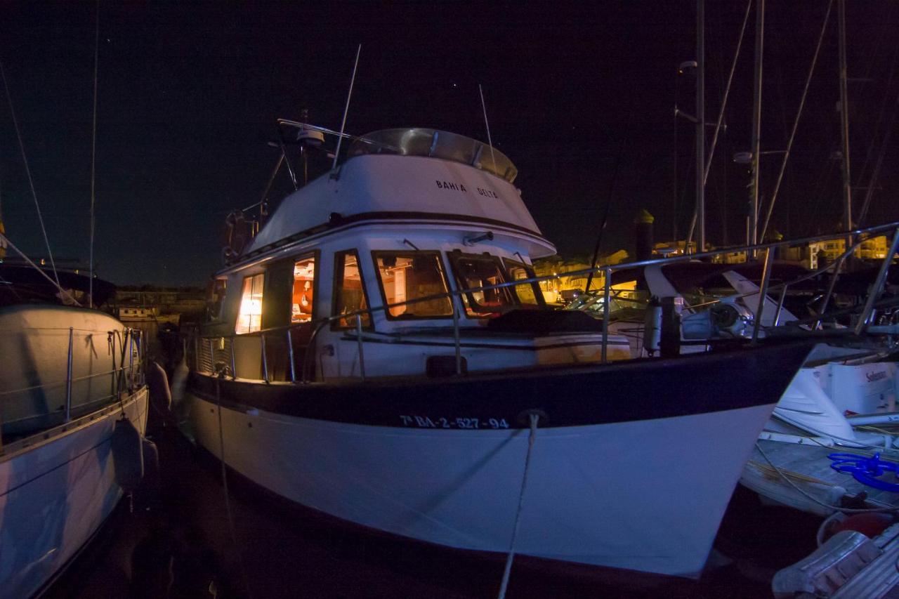 Barco 12 Mts Centro Cangas Eksteriør billede