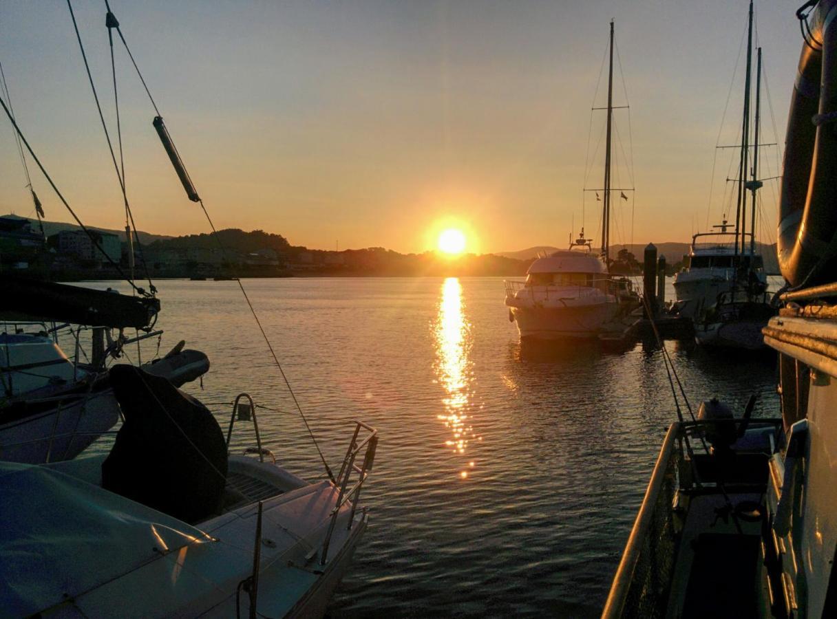 Barco 12 Mts Centro Cangas Eksteriør billede